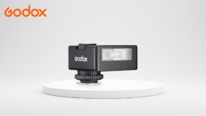 Read more about the article Godox Announces the Compact and Handy iM30 Mini Flash